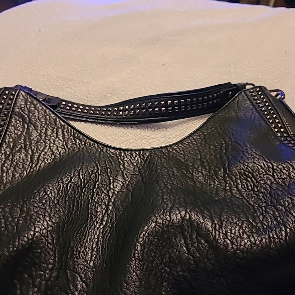 MMS black shoulder bag with studs